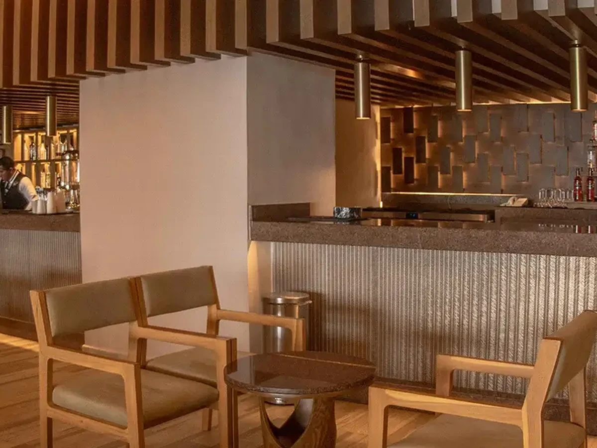 Bares y áreas para refrescarte en Royal Solaris Cancún