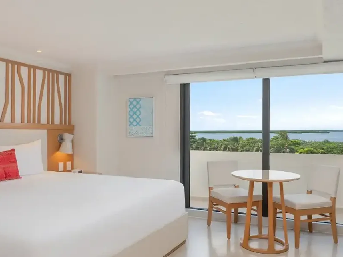 Habitación Deluxe Vista Laguna en Royal Solaris Cancún